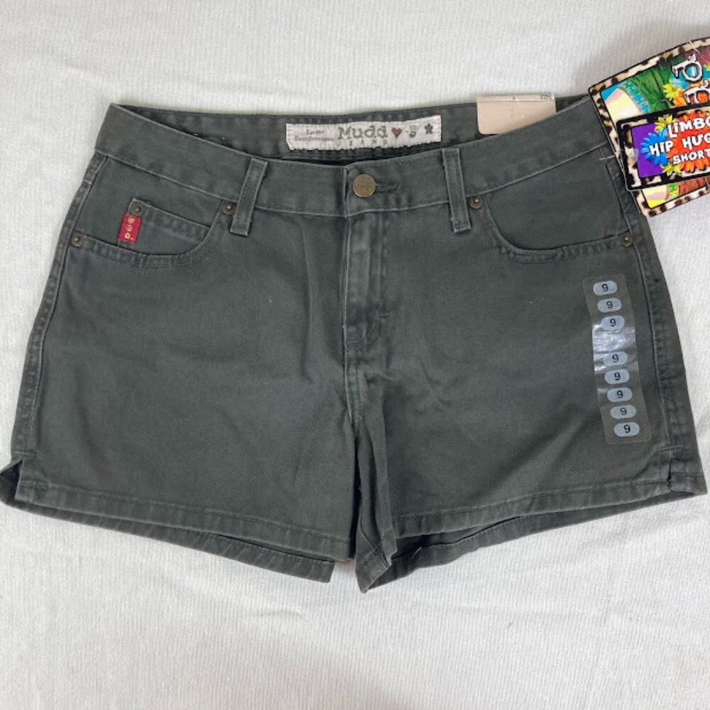 NWT - Mudd Hip Hugger Shorts Gray Denim Low Rise Women’s Size 9 Juniors